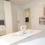 Dalmata D - Two Bedroom With Terrace アパート