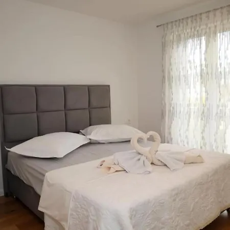 Dalmata D - Two Bedroom With Terrace * Podstrana