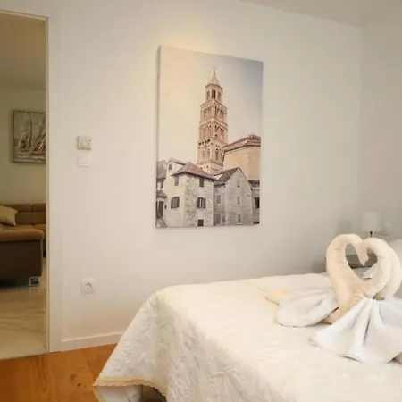 Dalmata D - Two Bedroom With Terrace Podstrana