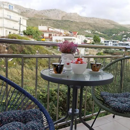 Dalmata D - Two Bedroom With Terrace * Podstrana